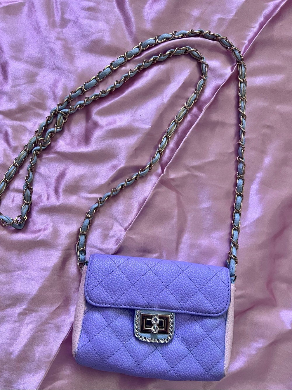 Lavender Quilted Chain Shoulder Bag - Women